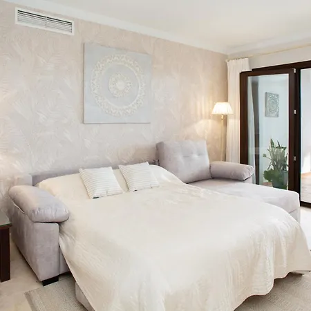 The Luxury Golf Paradise - 8 Pax Groups - Families Apartment